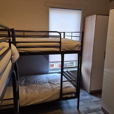 Next To Liverpool Stadium Apartment Exterior photo